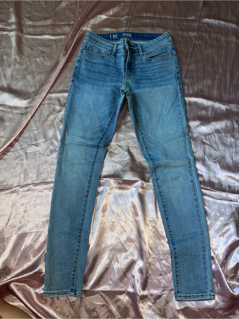 a.n.a Women's Skinny Jeans in Blue Wash
